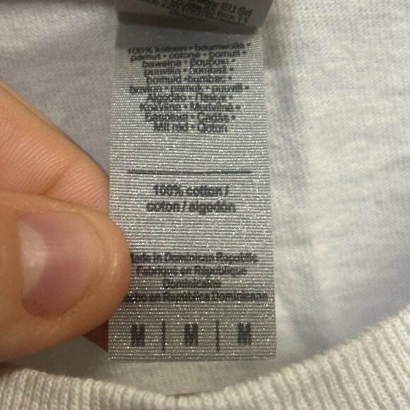 EUC Gildan Johnny Depp " Time for a Mega Pint" White T-Shirt Grey Font Size M - Picture 8 of 11